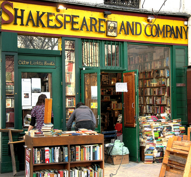 VassilTzvetanov_Parisisbookshops.jpg